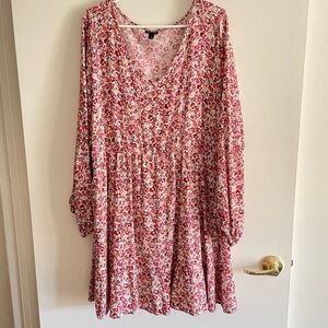 Bright florals long sleeve dress w/ Pockets!